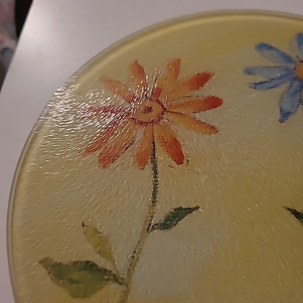 Glass Footed Trivet - Picture 2 of 5